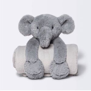 Plush Blanket with Soft Toy from cloud island